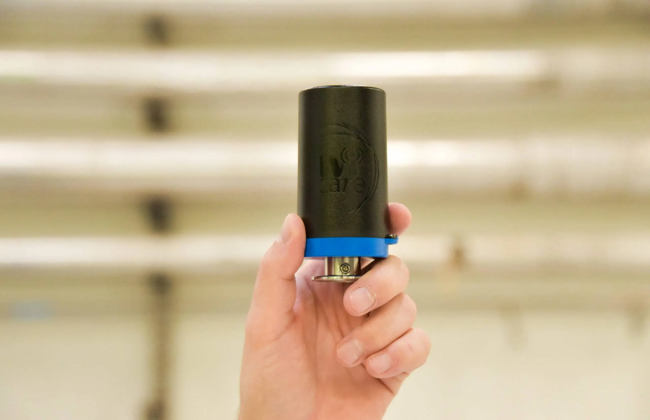 wi-care-g23-in-hand-01.webp